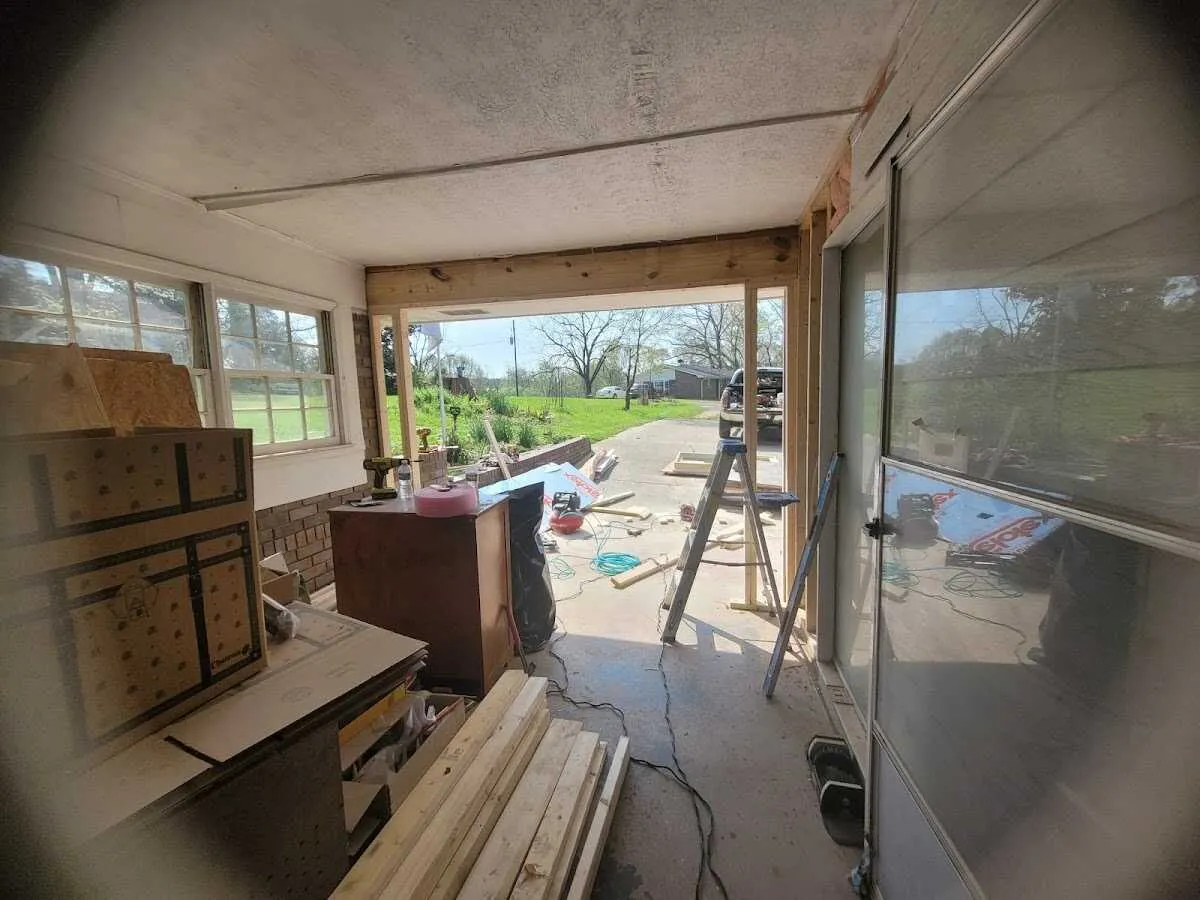 Air movers and dehumidifier for Drying & Dehumidification in Ecorse